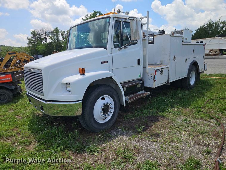 image for item EO7442 1996 Freightliner FL70 utility / service truck