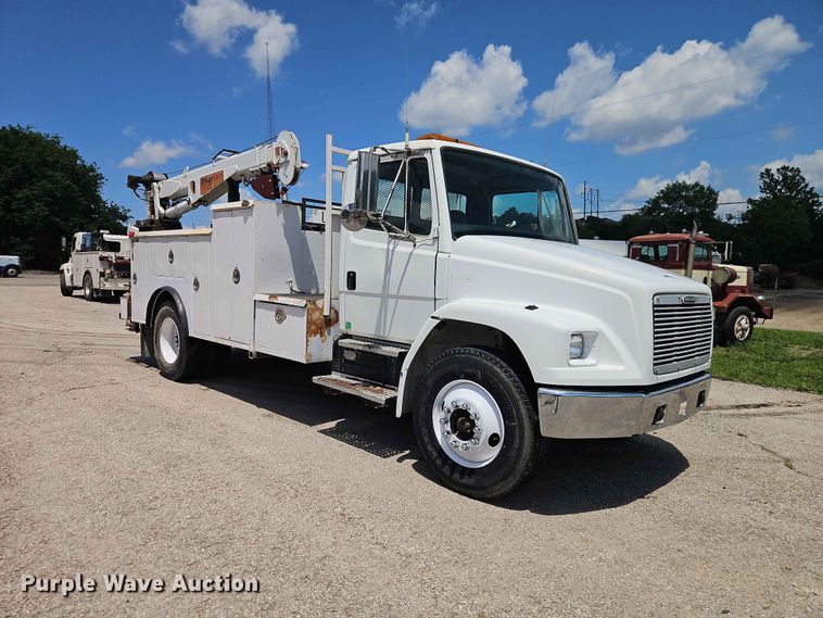 image for item EO7442 1996 Freightliner FL70 utility / service truck
