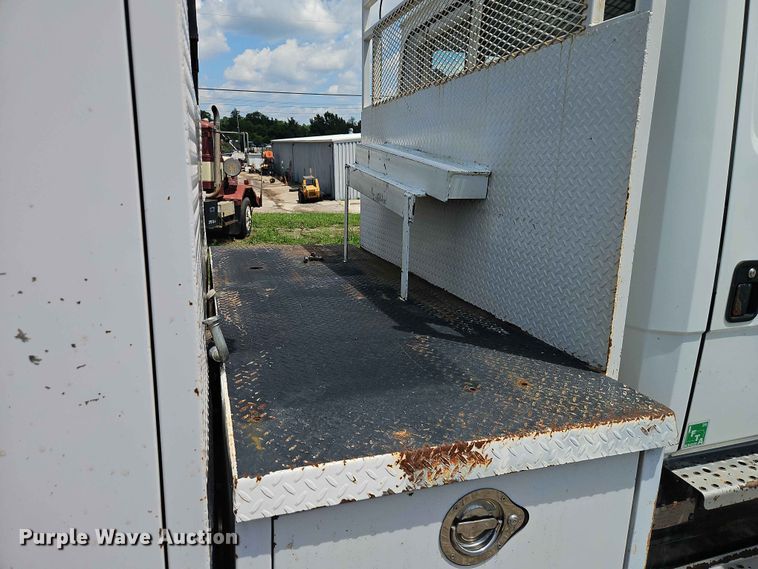 image for item EO7442 1996 Freightliner FL70 utility / service truck