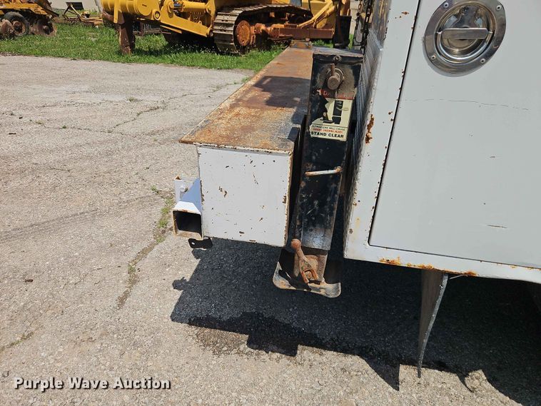image for item EO7442 1996 Freightliner FL70 utility / service truck