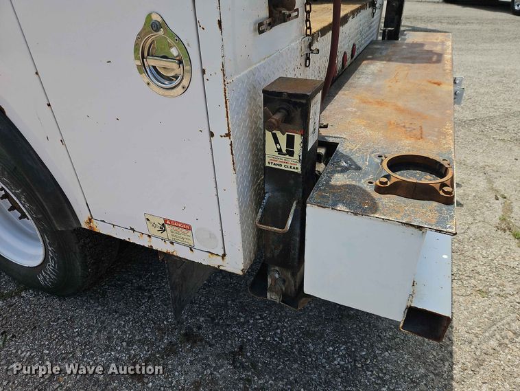 image for item EO7442 1996 Freightliner FL70 utility / service truck