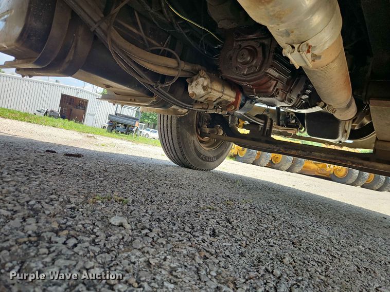image for item EO7442 1996 Freightliner FL70 utility / service truck