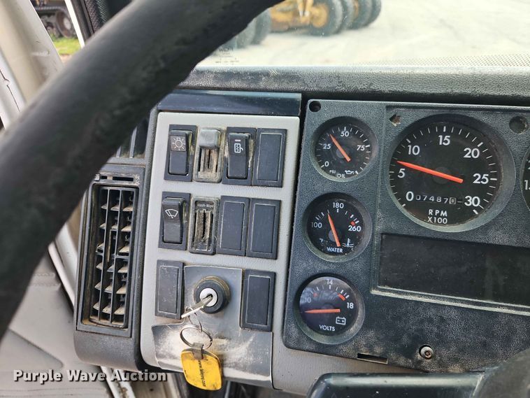image for item EO7442 1996 Freightliner FL70 utility / service truck