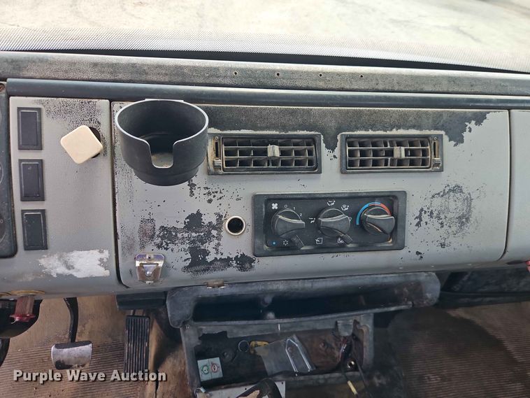 image for item EO7442 1996 Freightliner FL70 utility / service truck