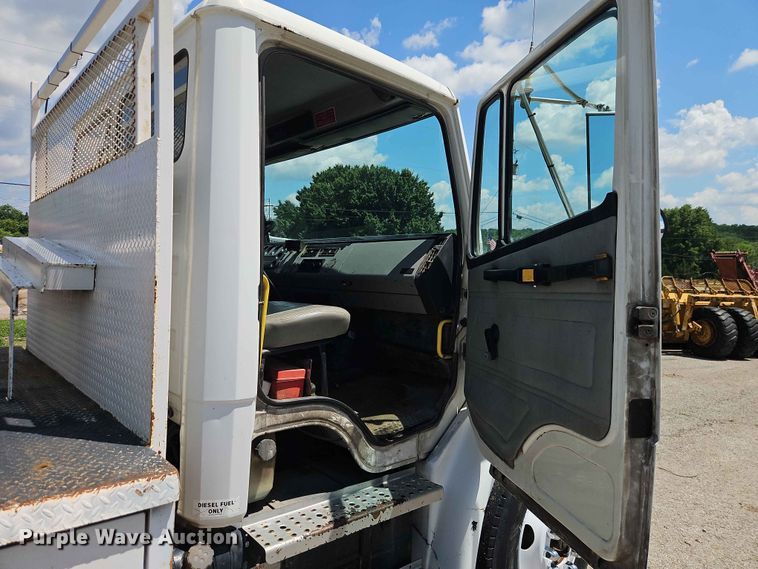 image for item EO7442 1996 Freightliner FL70 utility / service truck