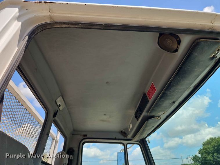 image for item EO7442 1996 Freightliner FL70 utility / service truck
