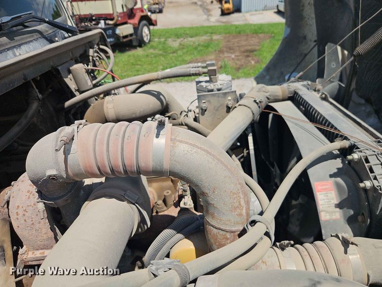image for item EO7442 1996 Freightliner FL70 utility / service truck