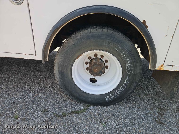 image for item EO7442 1996 Freightliner FL70 utility / service truck