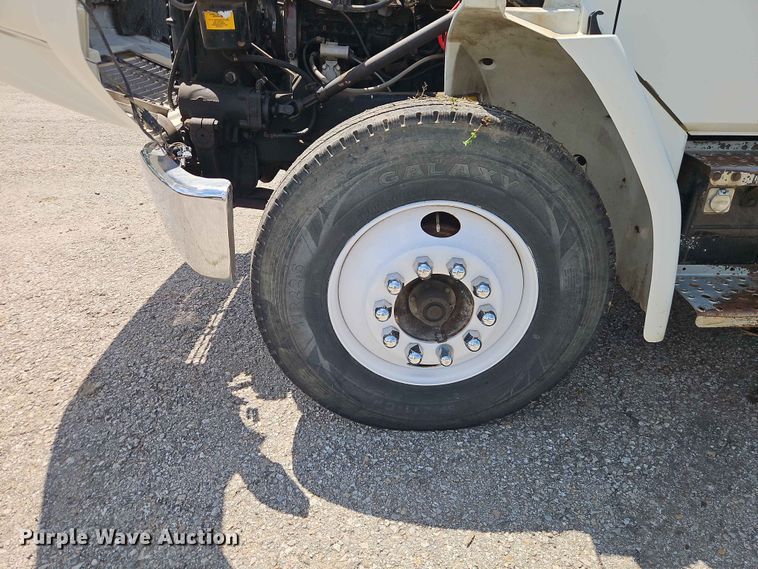 image for item EO7442 1996 Freightliner FL70 utility / service truck
