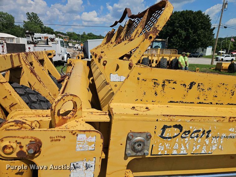 image for item EO7444 2000 Reynolds C14E10.5 scraper