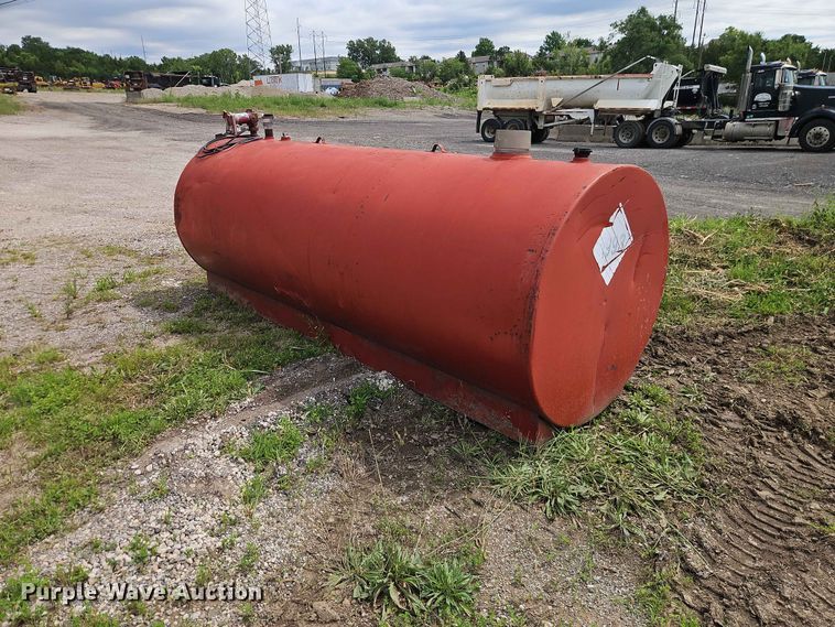 image for item EO7450 Fuel tank