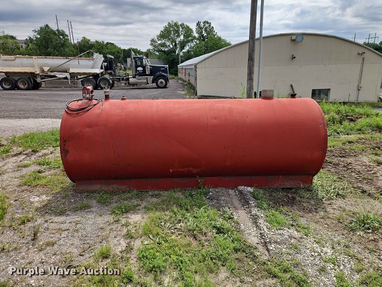 image for item EO7450 Fuel tank