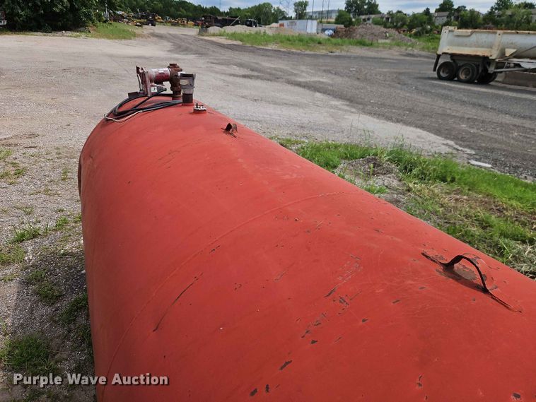 image for item EO7450 Fuel tank