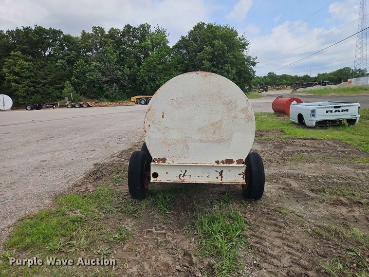 image for item EO7454 Tank trailer