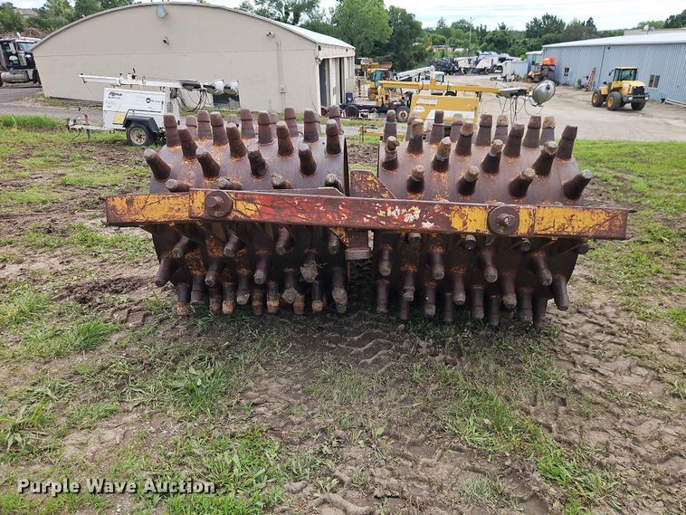image for item EO7455 Sheepsfoot pull type roller