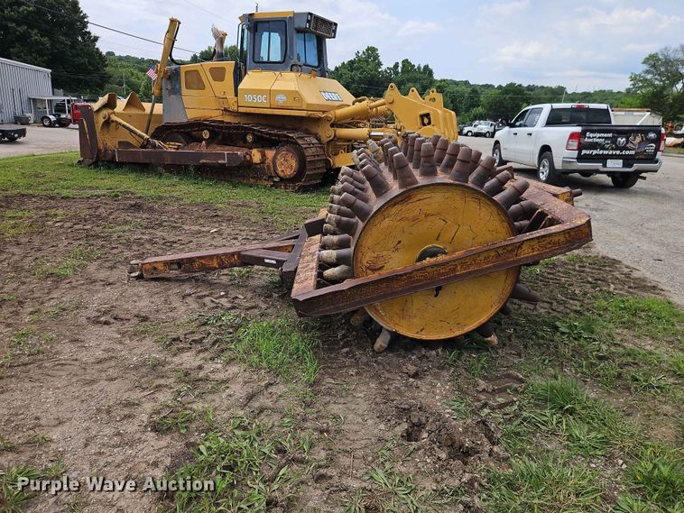image for item EO7455 Sheepsfoot pull type roller