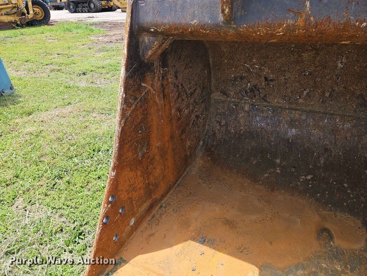 image for item EO7458 CF excavator bucket