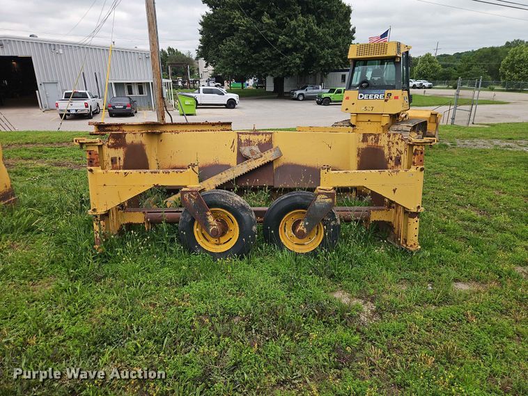 image for item EO7481 Rivinius Domor R600B material spreader