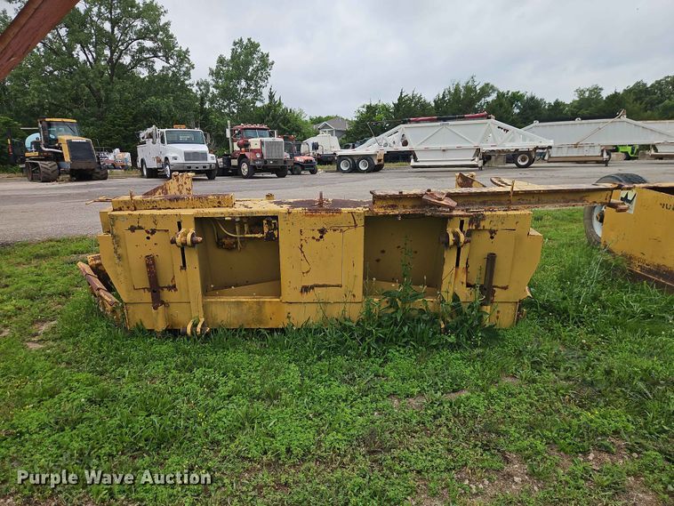 image for item EO7481 Rivinius Domor R600B material spreader