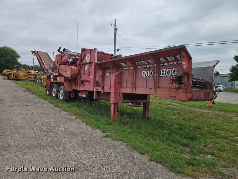 image for item EO7482 Morbark 4600 horizontal grinder