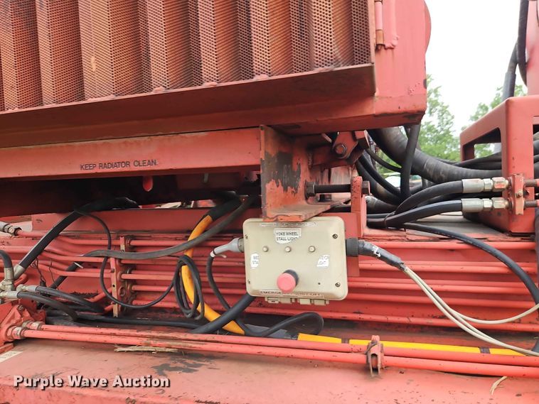 image for item EO7482 Morbark 4600 horizontal grinder