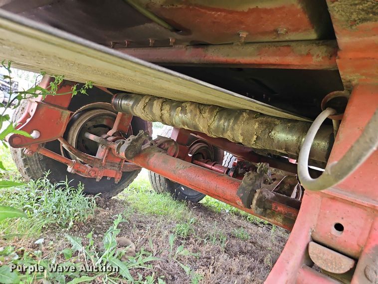 image for item EO7482 Morbark 4600 horizontal grinder