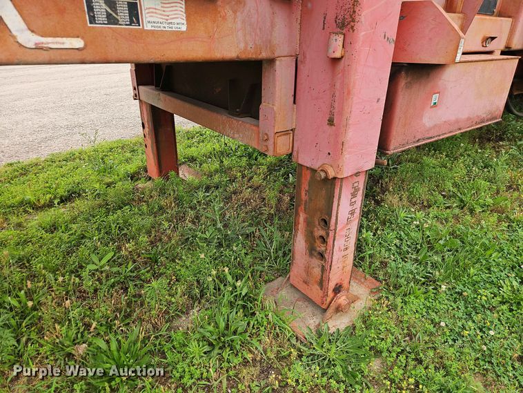 image for item EO7482 Morbark 4600 horizontal grinder