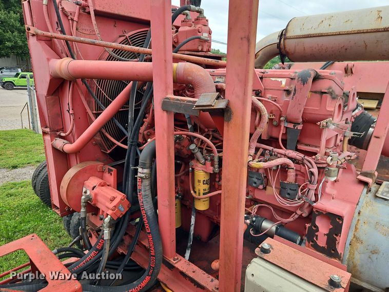 image for item EO7482 Morbark 4600 horizontal grinder