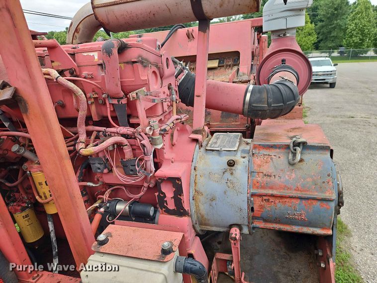 image for item EO7482 Morbark 4600 horizontal grinder