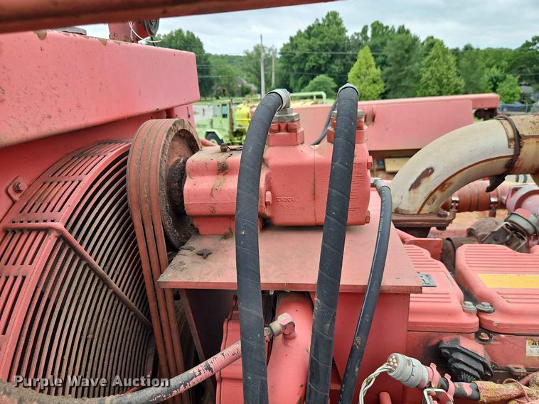 image for item EO7482 Morbark 4600 horizontal grinder