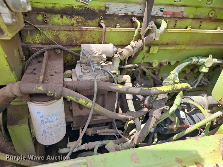 image for item EO7483 1996 Terex 2766C water wagon