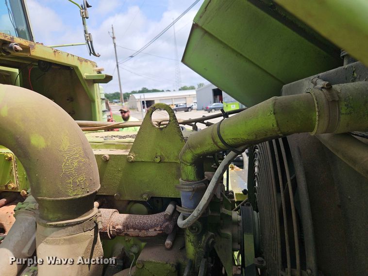 image for item EO7483 1996 Terex 2766C water wagon