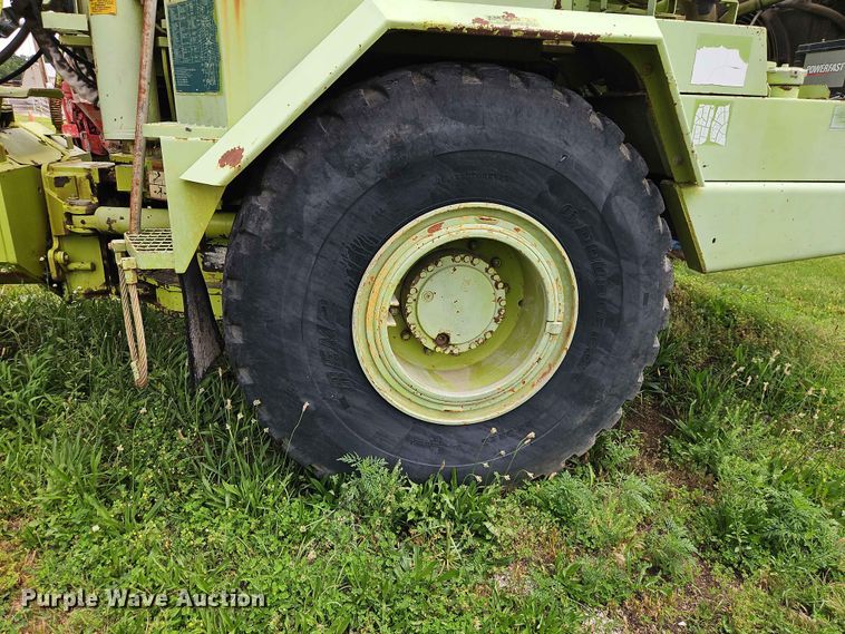 image for item EO7483 1996 Terex 2766C water wagon