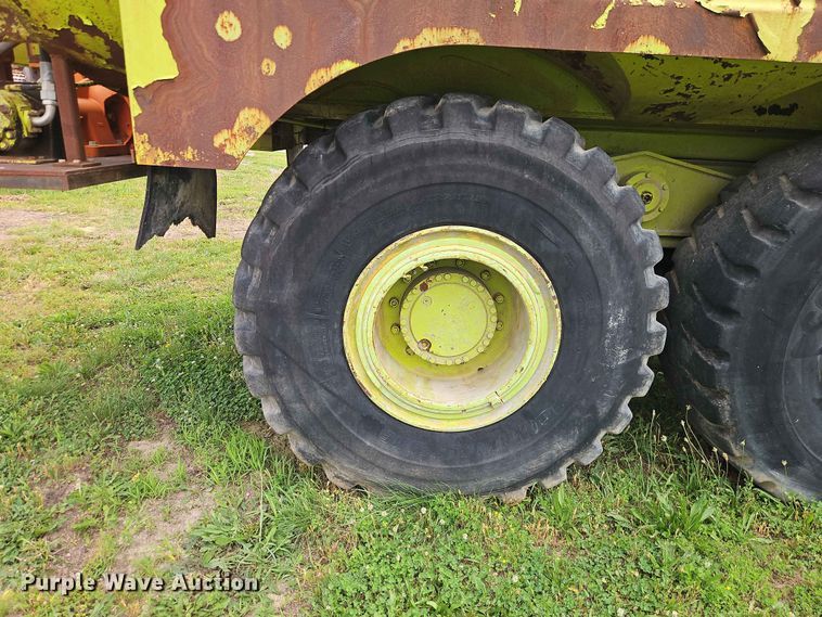 image for item EO7483 1996 Terex 2766C water wagon