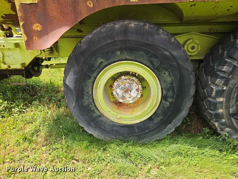 image for item EO7483 1996 Terex 2766C water wagon