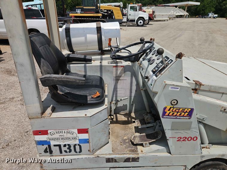 image for item EO7485 American Lincoln 578-511 sweeper