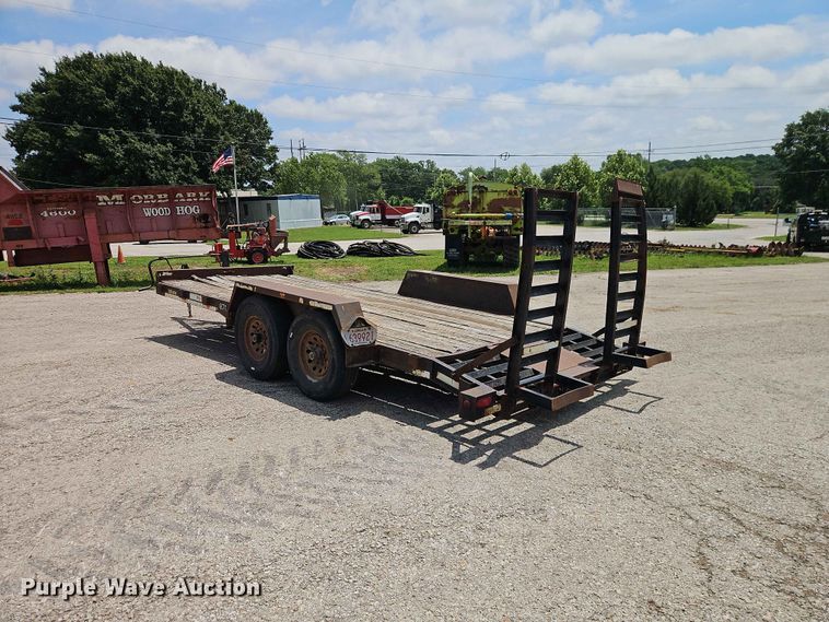 image for item EO7486 2004 Hillsboro Industries Tuffloader equipment trailer