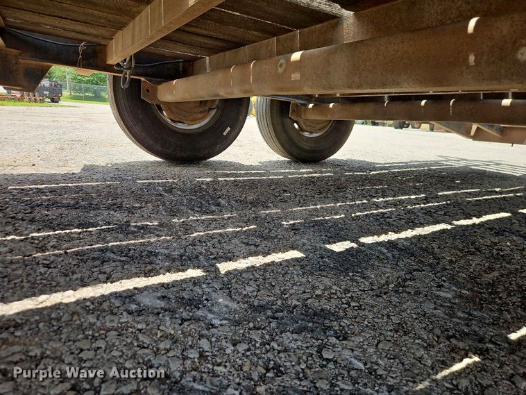 image for item EO7486 2004 Hillsboro Industries Tuffloader equipment trailer