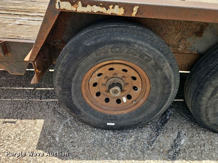 image for item EO7486 2004 Hillsboro Industries Tuffloader equipment trailer