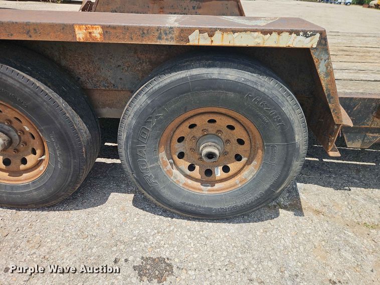 image for item EO7486 2004 Hillsboro Industries Tuffloader equipment trailer