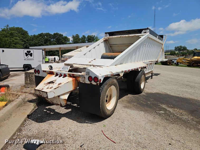 image for item EO7499 2012 Construction Trailer Specialists bottom dump trailer