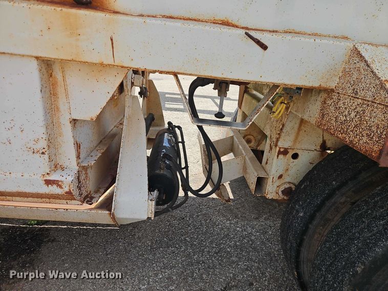 image for item EO7499 2012 Construction Trailer Specialists bottom dump trailer