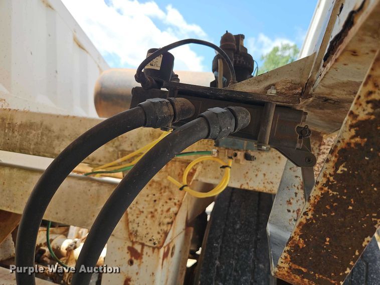 image for item EO7499 2012 Construction Trailer Specialists bottom dump trailer