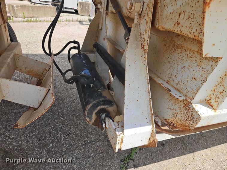 image for item EO7499 2012 Construction Trailer Specialists bottom dump trailer