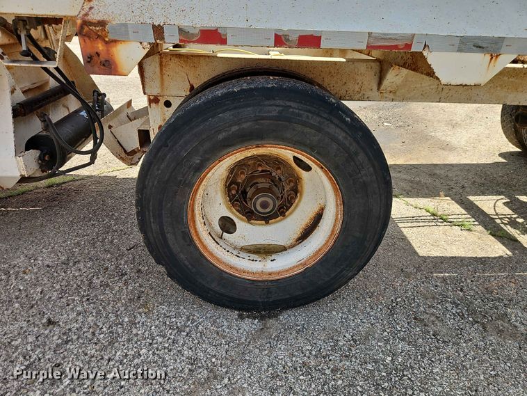 image for item EO7499 2012 Construction Trailer Specialists bottom dump trailer