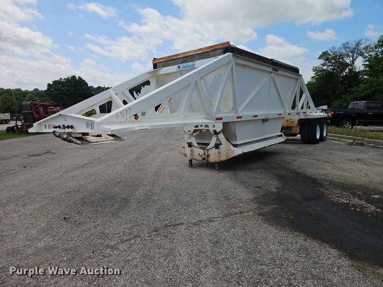 image for item EO7500 2014 DeLucio bottom dump trailer