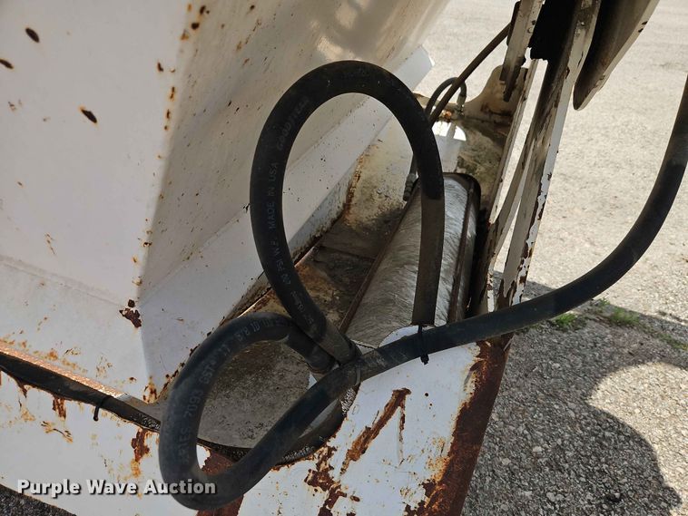image for item EO7500 2014 DeLucio bottom dump trailer