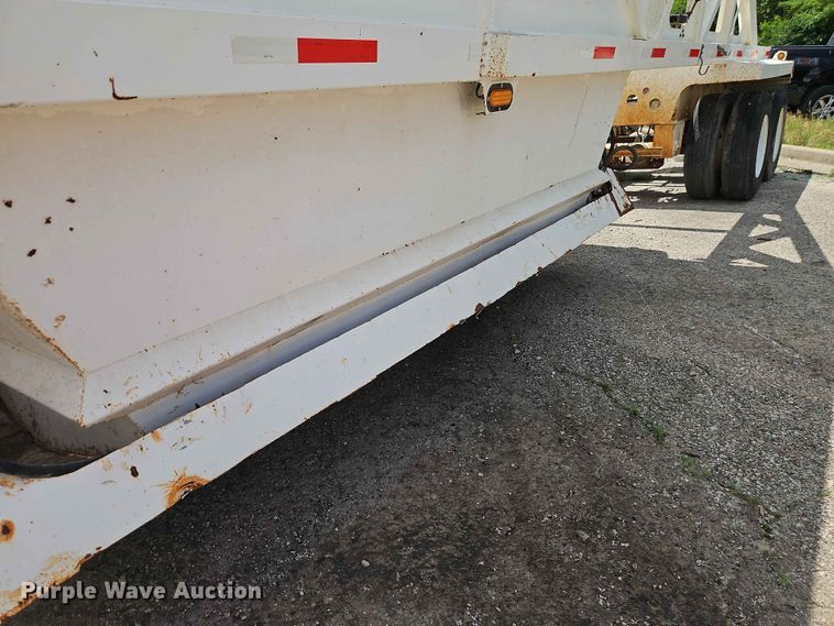 image for item EO7500 2014 DeLucio bottom dump trailer