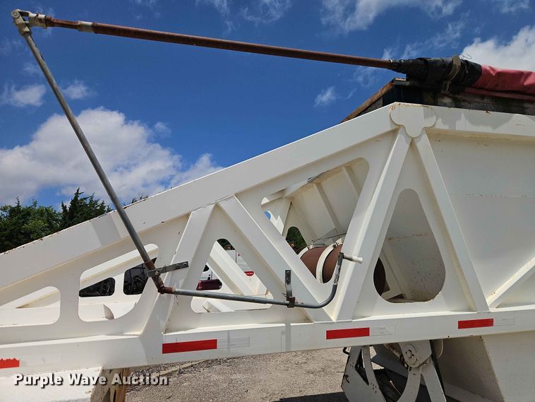 image for item EO7500 2014 DeLucio bottom dump trailer