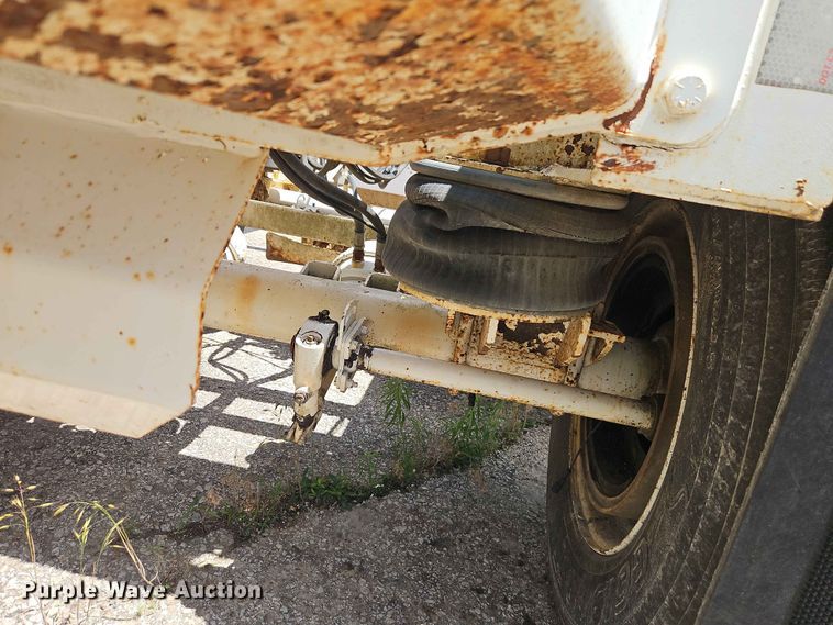 image for item EO7500 2014 DeLucio bottom dump trailer